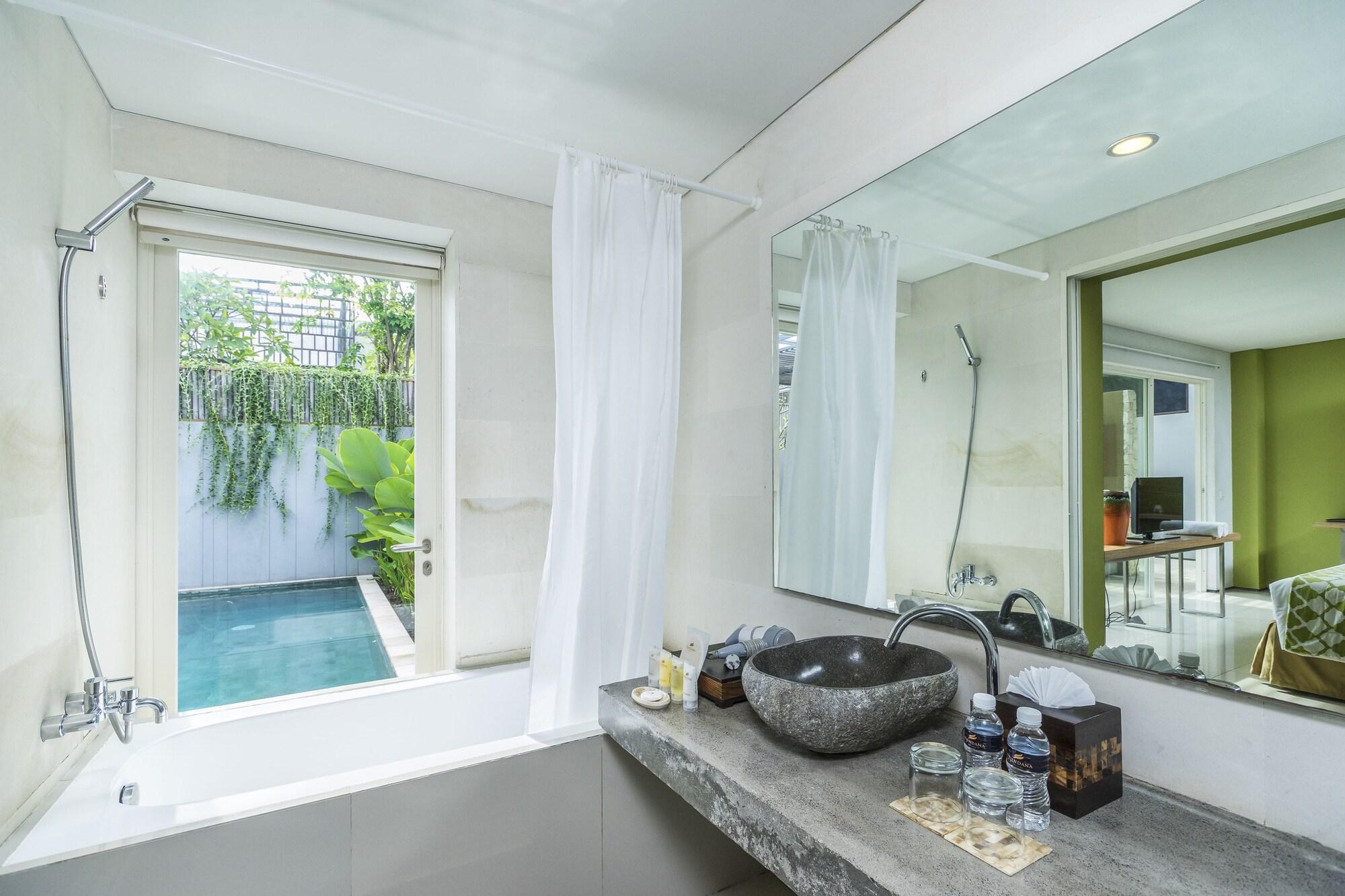 Garden Bay View Villa Nusa Dua  Buitenkant foto