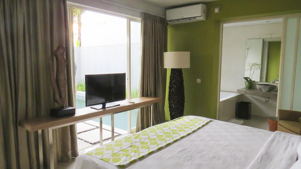 Garden Bay View Villa Nusa Dua  Buitenkant foto